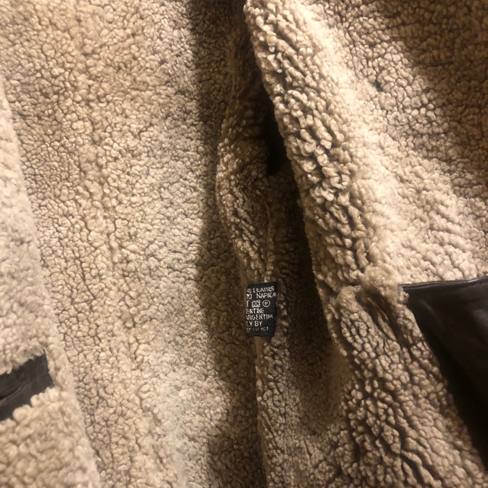 Genuine Leather Shearling Coat - Picture 7 of 8